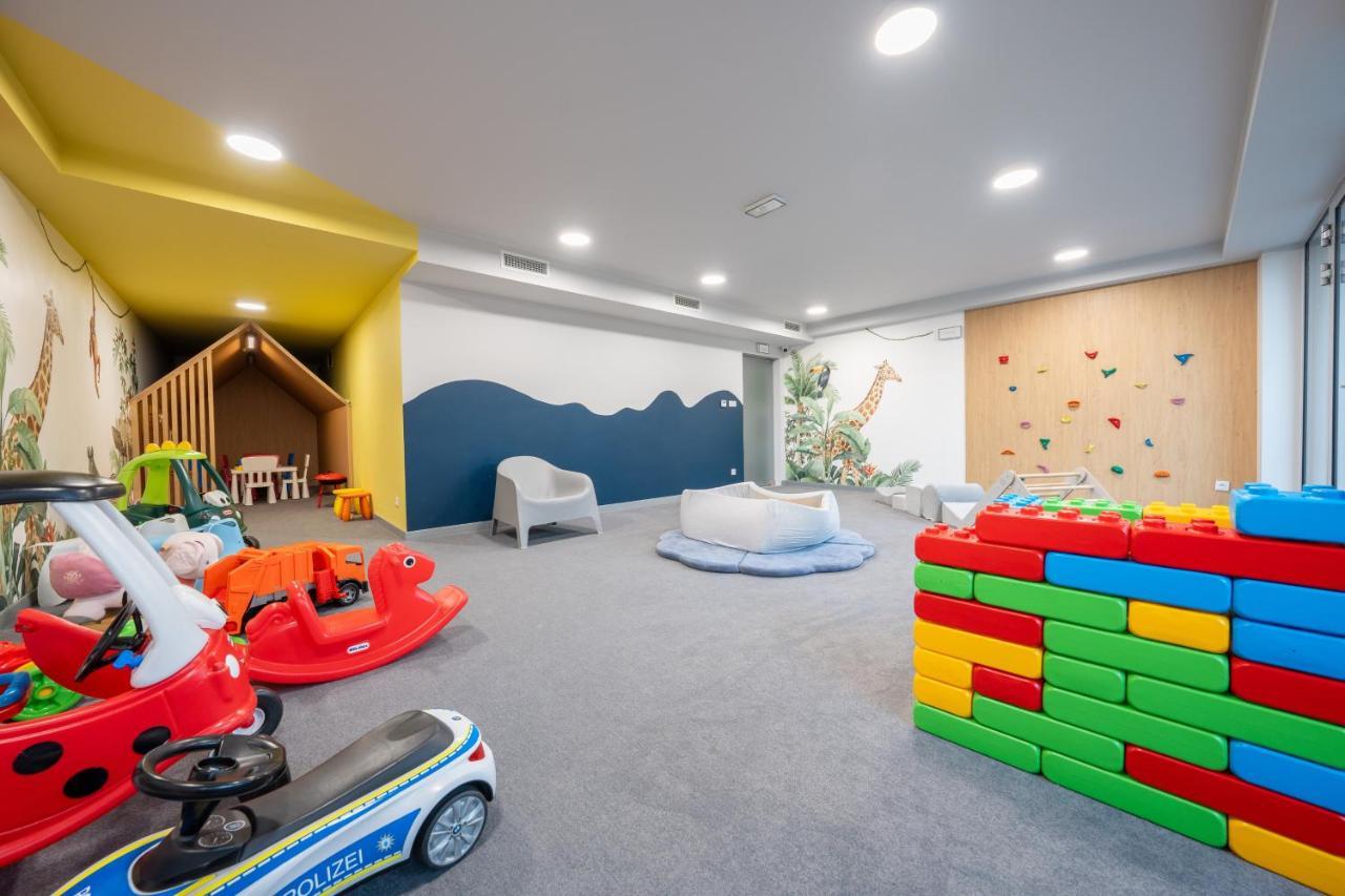 Apartament Z Wielkim Tarasem Morska 2 Rewal 50M Do Morza Exterior photo
