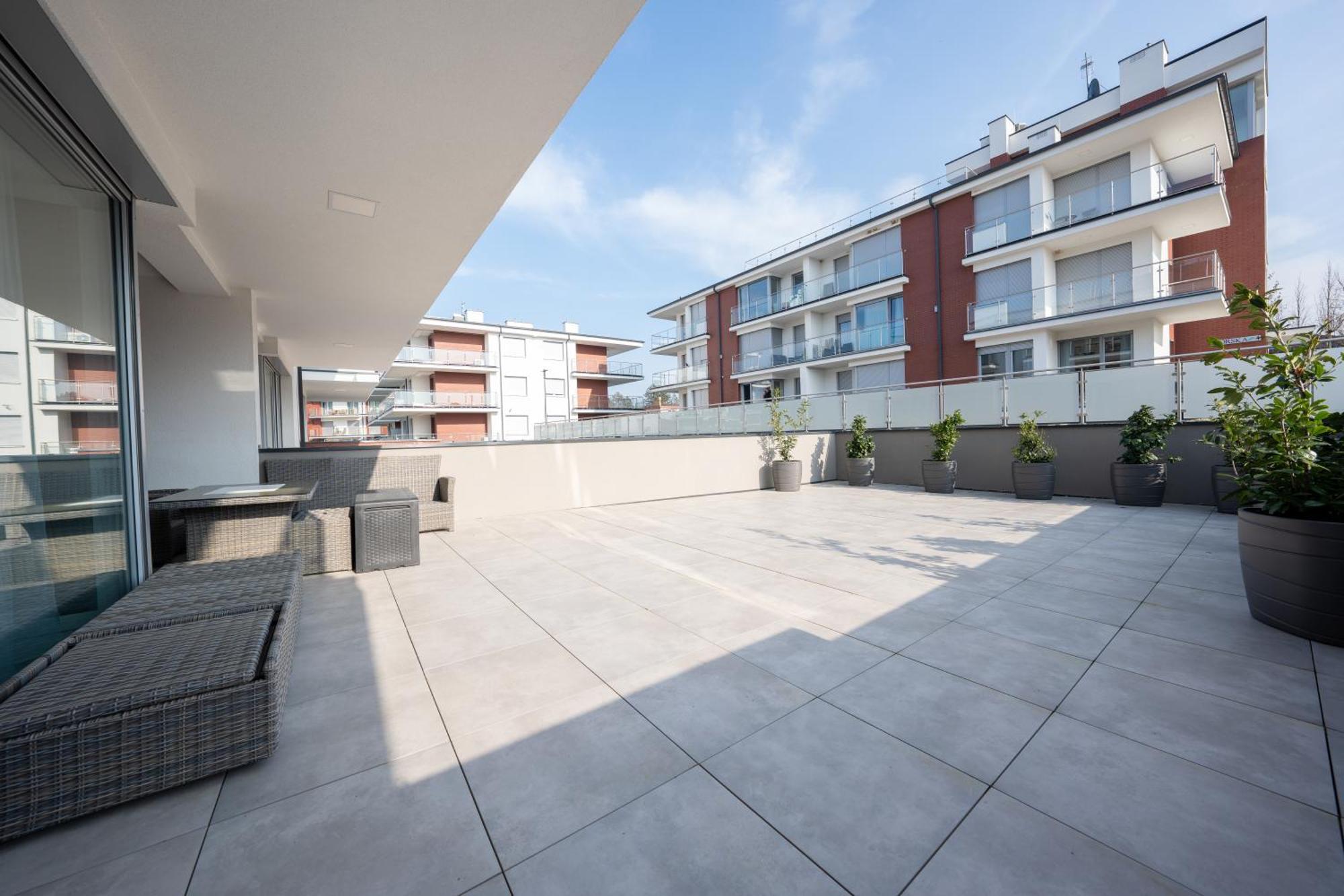 Apartament Z Wielkim Tarasem Morska 2 Rewal 50M Do Morza Exterior photo